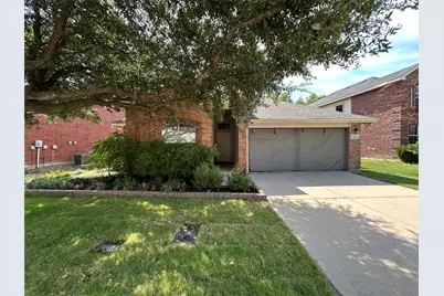 929 Warbler, Aubrey, TX 76227 - Photo 2