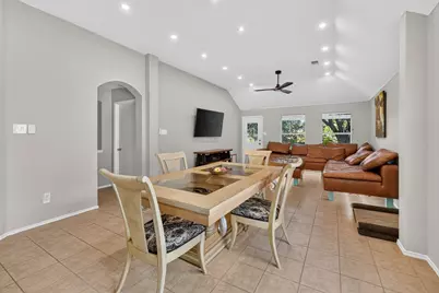 929 Warbler, Aubrey, TX 76227 - Photo 4