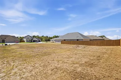 235 Trevor Lane, Greenville, TX 75402 - Photo 4