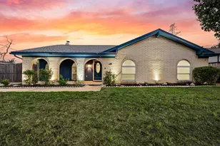 633 Lewis Dr, Hurst, TX 76054 - Photo 1