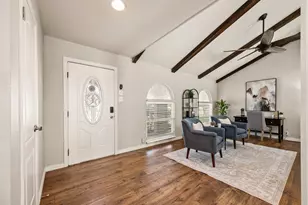 633 Lewis Dr, Hurst, TX 76054 - Photo 6