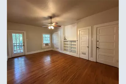 919 N Austin Street, Denton, TX 76201 - Photo 1