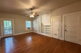 919 N Austin St, Denton, TX 76201 - Photo 1