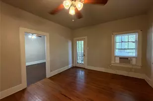 919 N Austin St, Denton, TX 76201 - Photo 2