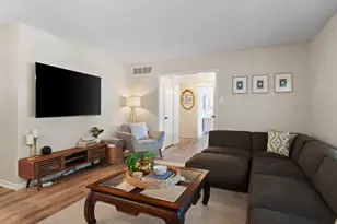 6759 E Mockingbird Ln, Dallas, TX 75214 - Photo 8