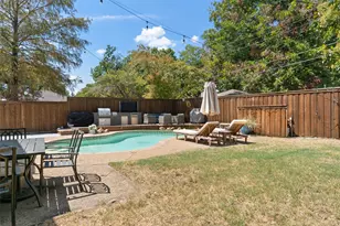 6759 E Mockingbird Ln, Dallas, TX 75214 - Photo 30