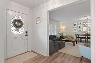 6759 E Mockingbird Ln, Dallas, TX 75214 - Photo 4