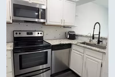 5740 Martel Avenue #B12, Dallas, TX 75206 - Photo 8