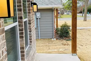 307 N Colbert Ave, Sherman, TX 75090 - Photo 20
