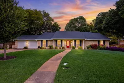 2811 Reedcroft Drive, Farmers Branch, TX 75234 - Photo 2