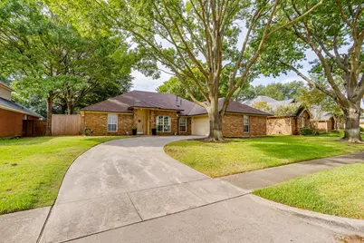 2637 Surrey Woods Road, Flower Mound, TX 75028 - Photo 2