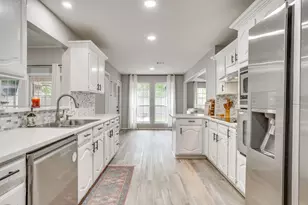 2637 Surrey Woods Rd, Flower Mound, TX 75028 - Photo 12