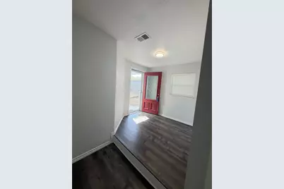 3513 Hardeman Street, Fort Worth, TX 76119 - Photo 4