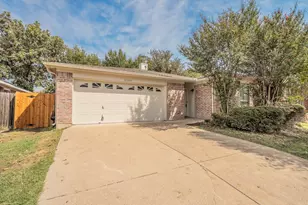3745 Chaddybrook Ln, Fort Worth, TX 76137 - Photo 2