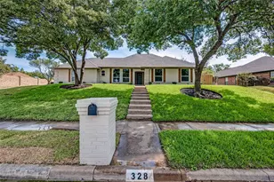 328 Sexton Ln, Benbrook, TX 76126 - Photo 1