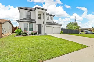 610 Parker Cir, Garland, TX 75040 - Photo 2