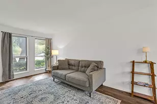 4933 Skillman St, Dallas, TX 75206 - Photo 4