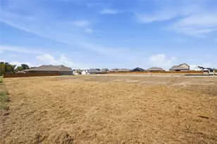 270 Trevor Ln, Greenville, TX 75402 - Photo 1