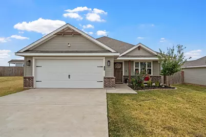 103 Olivia Street, Hillsboro, TX 76645 - Photo 1