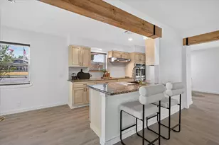 906 Pinedale Ln, Dallas, TX 75241 - Photo 8