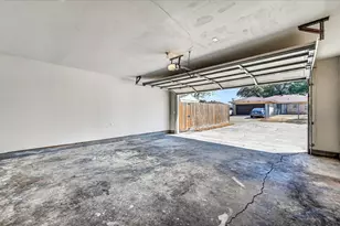 906 Pinedale Ln, Dallas, TX 75241 - Photo 26