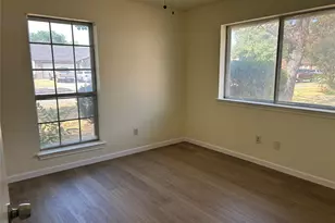 2302 Phoenix Dr, Garland, TX 75040 - Photo 4