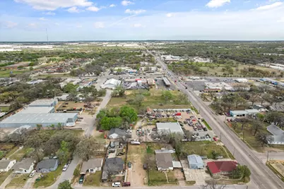 3825 Mercury Street, Haltom City, TX 76111 - Photo 10