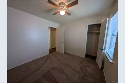 3827 Black Oak Drive, Dallas, TX 75241 - Photo 10