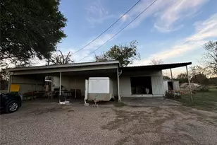 915 Old Stephenville Rd, Hico, TX 76457 - Photo 36