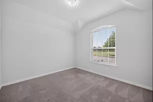 1352 Lake Grove Dr, Little Elm, TX 75068 - Photo 4