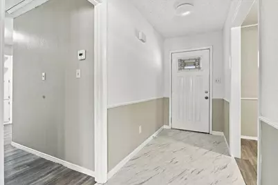 2108 N Village, Bonham, TX 75418 - Photo 4