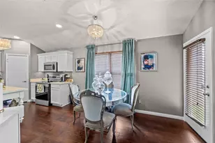 1707 W Venus Dr, Lancaster, TX 75134 - Photo 6