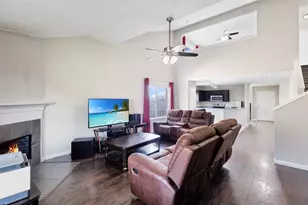 951 Zachary Dr, Arlington, TX 76002 - Photo 12
