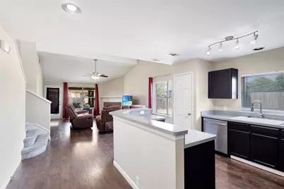 951 Zachary Drive, Arlington, TX 76002 - Photo 4