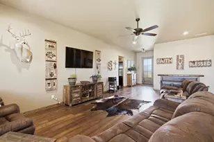 133 Kingston Ln, Weatherford, TX 76087 - Photo 4
