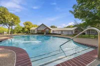 1002 Bridges Drive, Arlington, TX 76012 - Photo 28