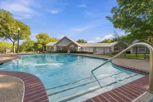 1002 Bridges Dr, Arlington, TX 76012 - Photo 28