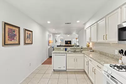 1002 Bridges Drive, Arlington, TX 76012 - Photo 18
