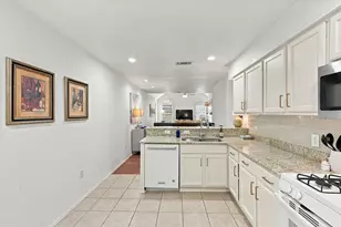 1002 Bridges Dr, Arlington, TX 76012 - Photo 18