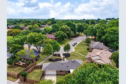 219 N Beltwoods Drive, DeSoto, TX 75115 - Photo 10