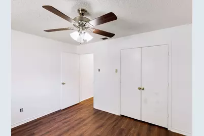 219 N Beltwoods Drive, DeSoto, TX 75115 - Photo 16