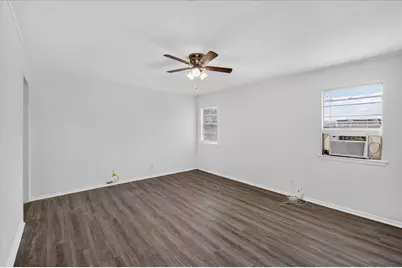208 D Street, Whitesboro, TX 76273 - Photo 10