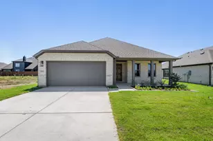 2453 Sundial Ln, Cleburne, TX 76031 - Photo 2