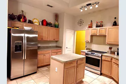 311 Kingfisher Lane, Arlington, TX 76002 - Photo 4