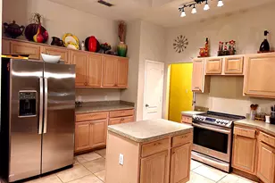 311 Kingfisher Ln, Arlington, TX 76002 - Photo 4