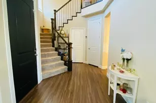 3657 Harebell Dr, Carrollton, TX 75007 - Photo 6