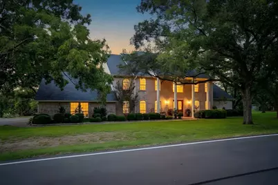 8412 Ravenswood Road, Granbury, TX 76049 - Photo 2