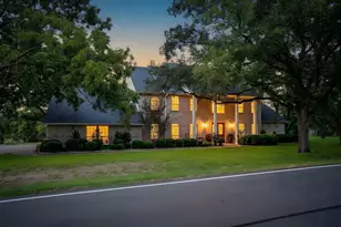 8412 Ravenswood Rd, Granbury, TX 76049 - Photo 2