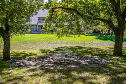 8412 Ravenswood Road, Granbury, TX 76049 - Photo 38