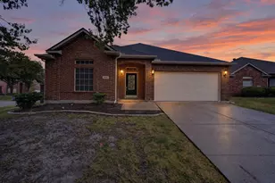 10601 Augusta Ln, Rowlett, TX 75089 - Photo 2